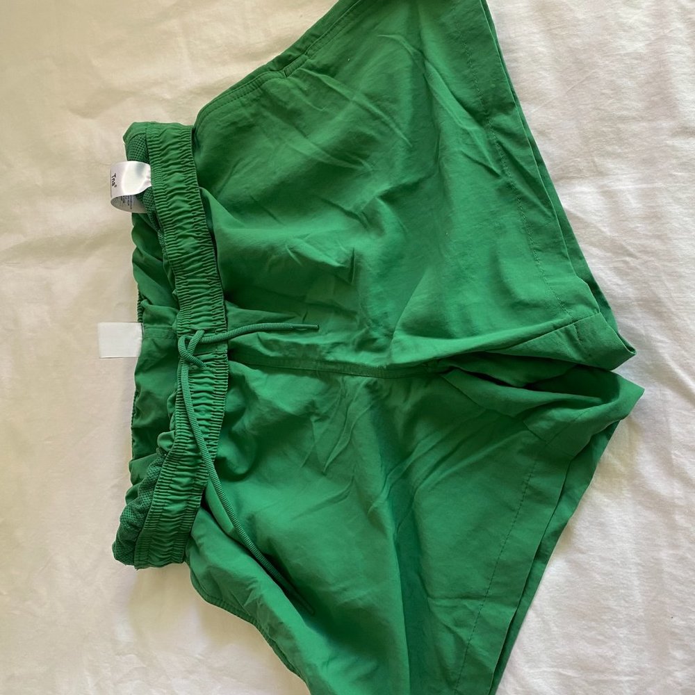 Aritzia "The Big Easy" 5" Shorts